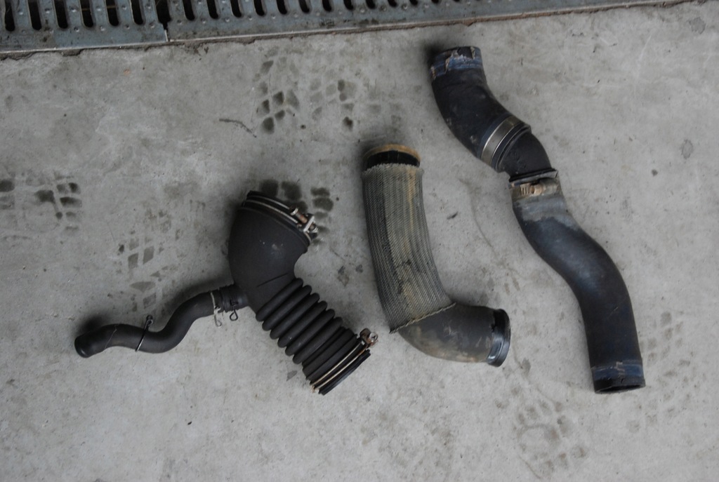 фото №2, Lexus is 220 ii труба впуск повітря