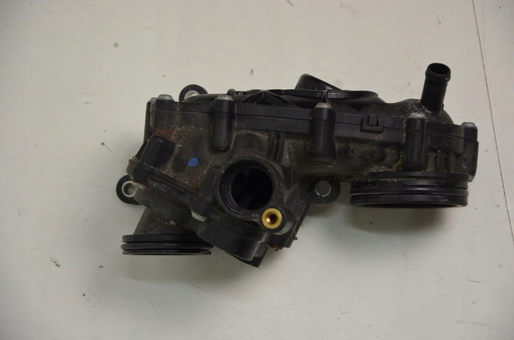 фото №2, Audi a8 4h tdi корпус термостата 059121111bp