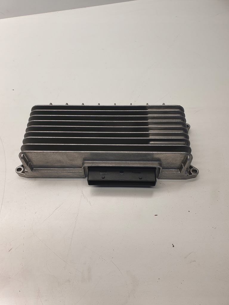 фото №1, Підсилювач радіо audi a4 b8 a5 q5 8t0035223j