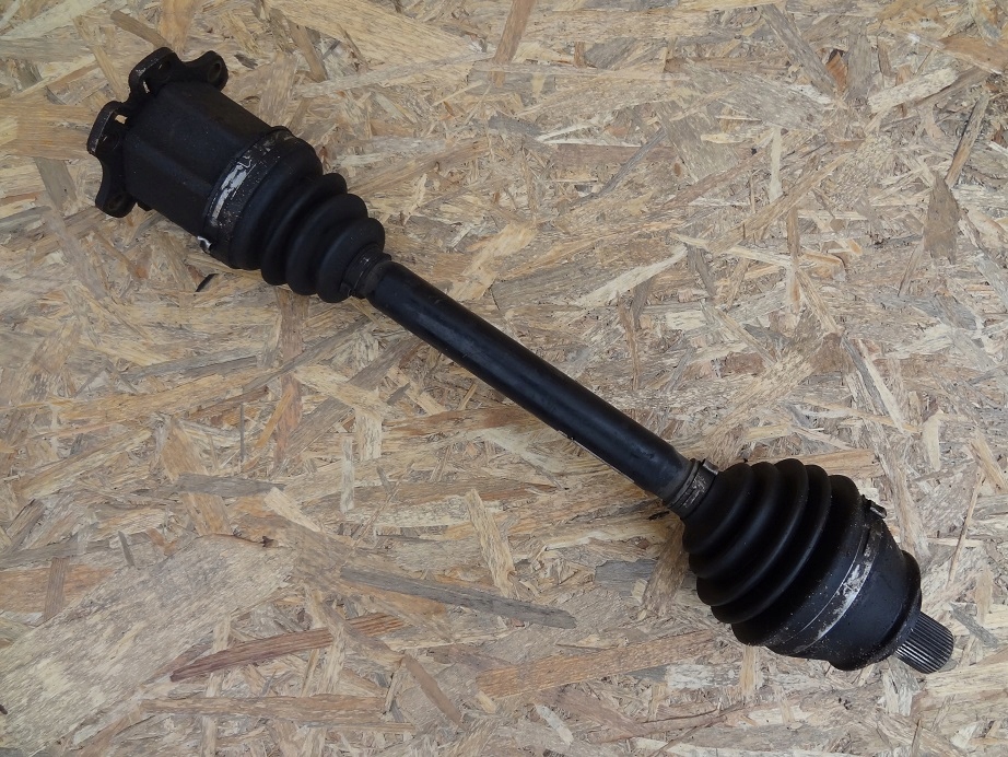 фото №1, Привідний вал перед 4e0407272p audi a8 d3