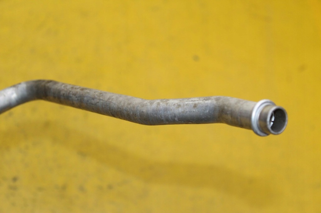 фото №7, Шланг кондиционера a3 8l 1.6 8v apf 1j0820143h