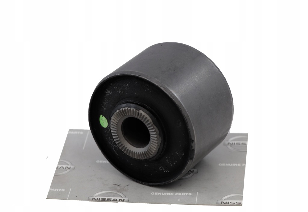 фото №1, Втулка рычага перед nissan patrol y60y61 оригинал