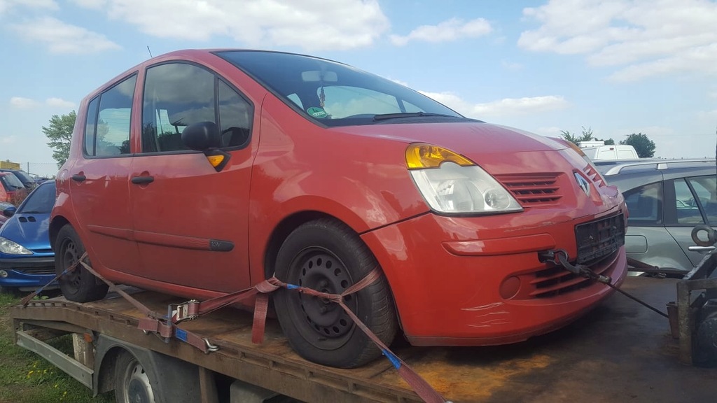 фото №8, Renault modus кронштейн na чашки світлий 04-