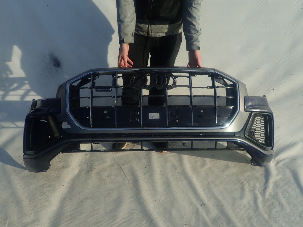 фото №1, Audi q8 s-line 18- 4m бампер перед передний