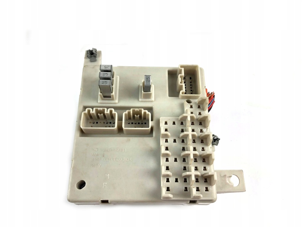 фото №1, Cadillac cts 08-13r коробка корпус предохранителей