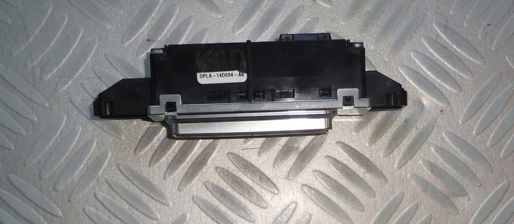 фото №3, Range rover sport l494 панель подогрев сидений задняя