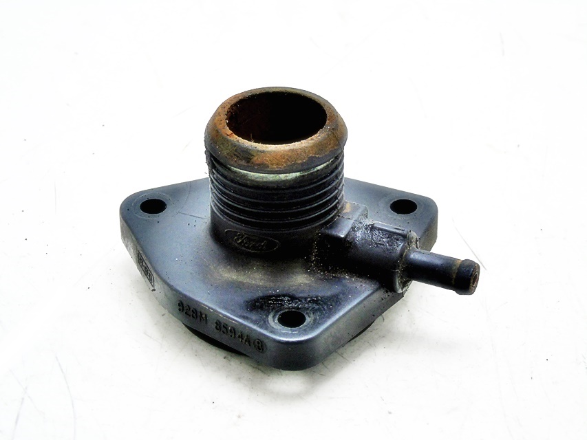 фото №1, Корпус термостата патрубок escort mondeo 1.6 16v