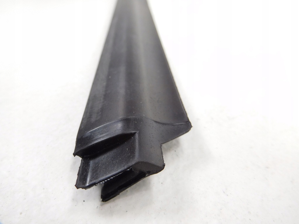 фото №5, Прокладка дверь правых передних lancia 51786246