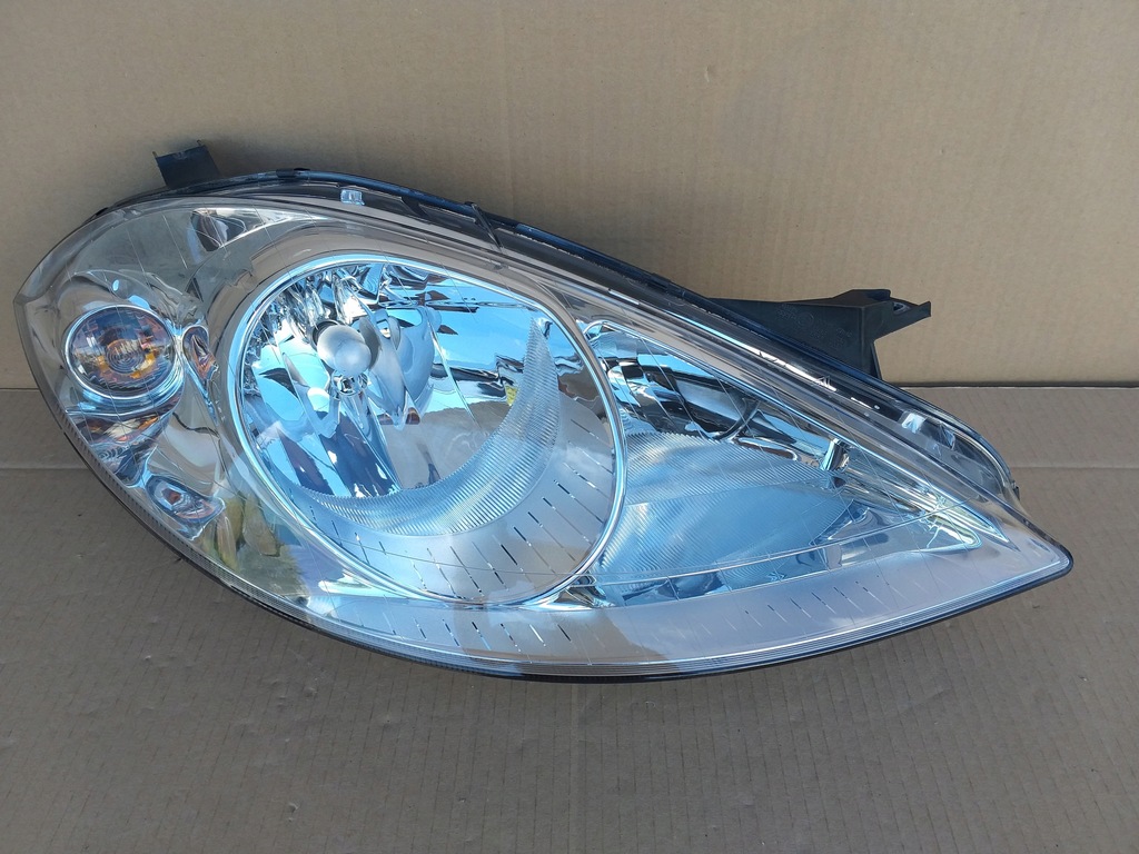 фото №1, Mercedes a-klasa w169 лампа перед права звичайна