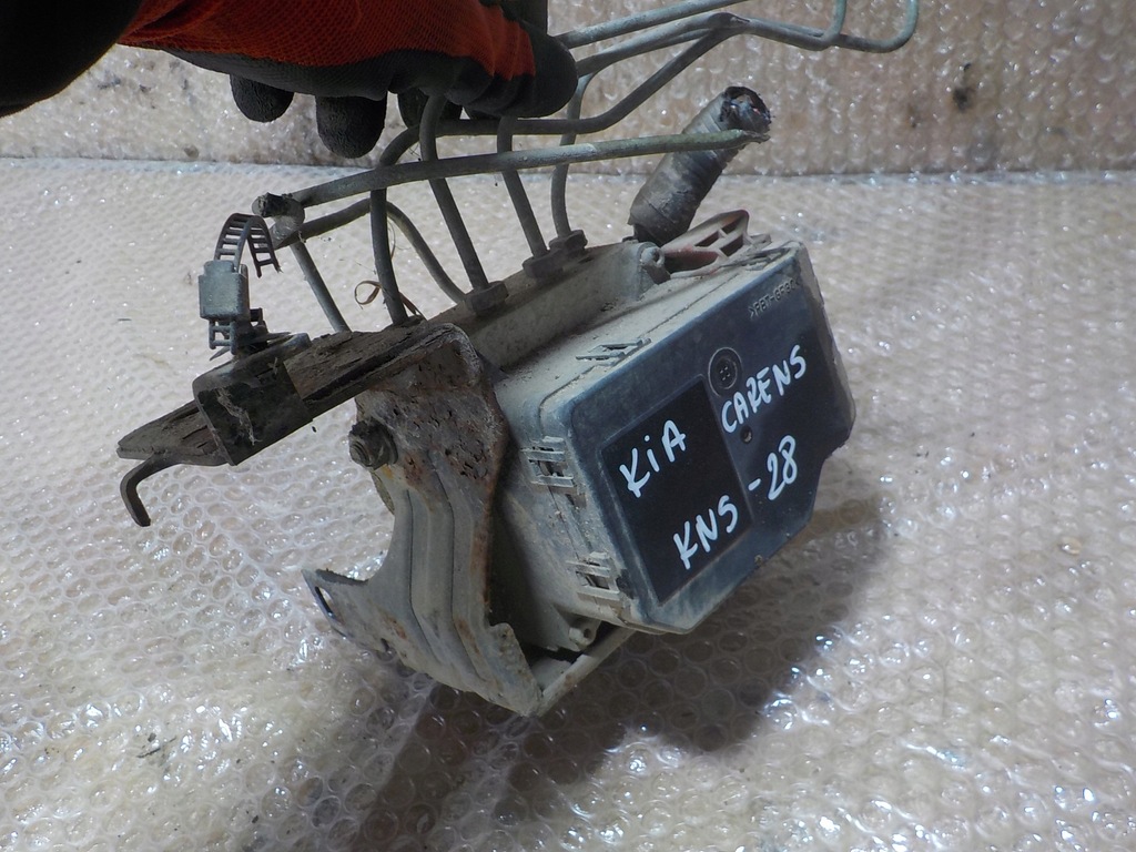 фото №4, Kia carens i насос abs