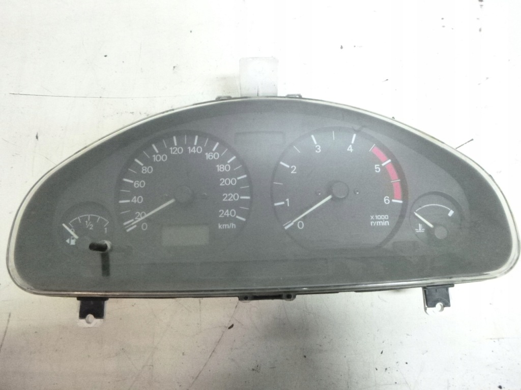 фото №1, Лічильник mitsubishi carisma lift 1.9did 2002r.