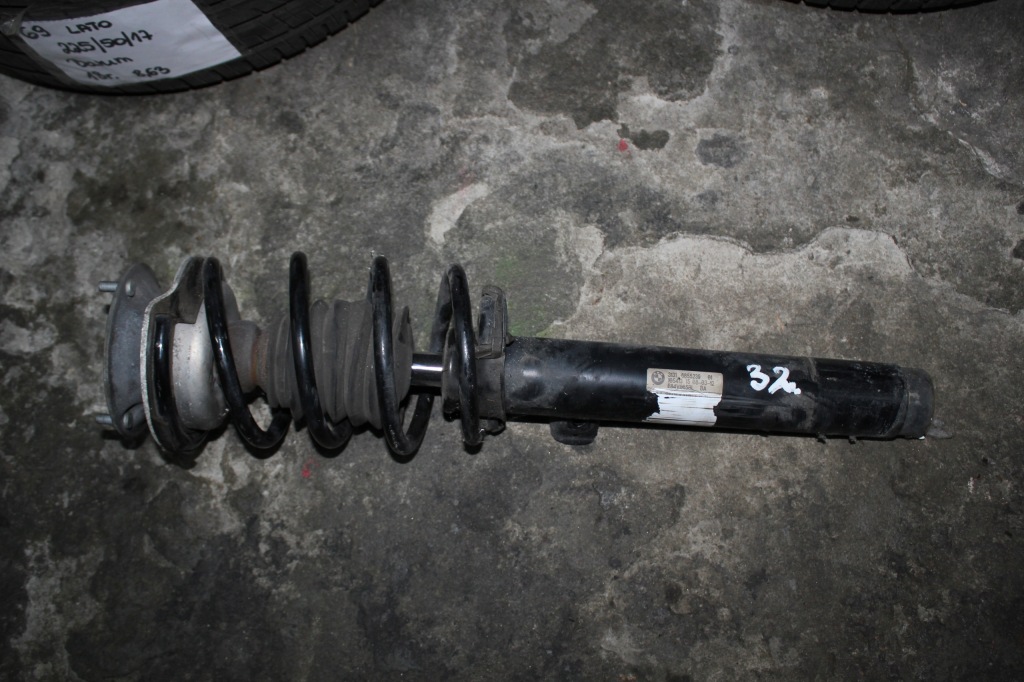фото №1, 32 bmw x1 e84 амортизатор передний перед левый 6855239