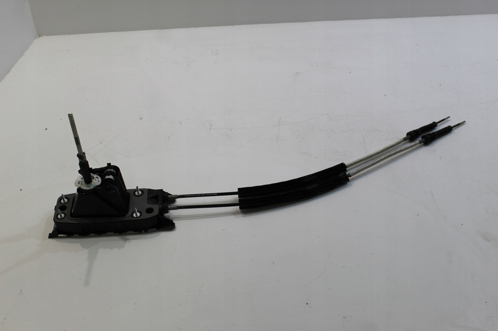 фото №1, Volkswagen оригінальний номер 3q0711049h mbm домкрат передач