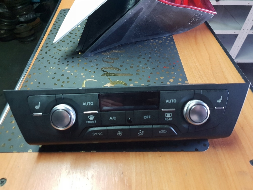 фото №1, Панель клімат-контроль audi a6 a7