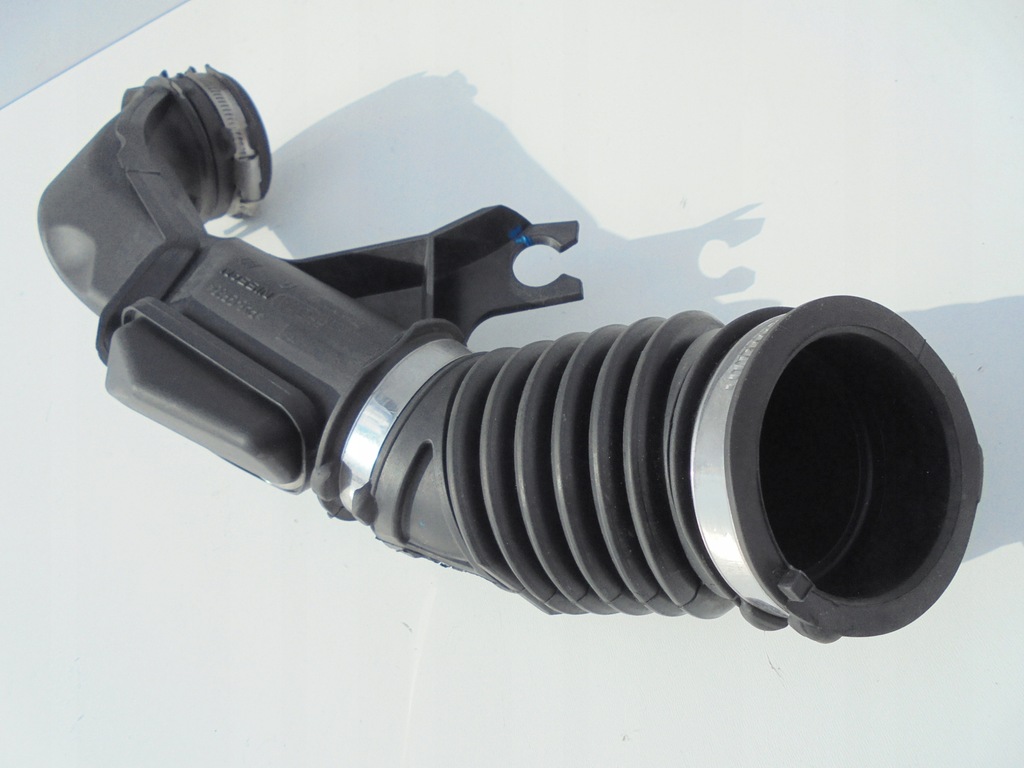 фото №12, Nissan оригинальный номер 111240ps труба впускной