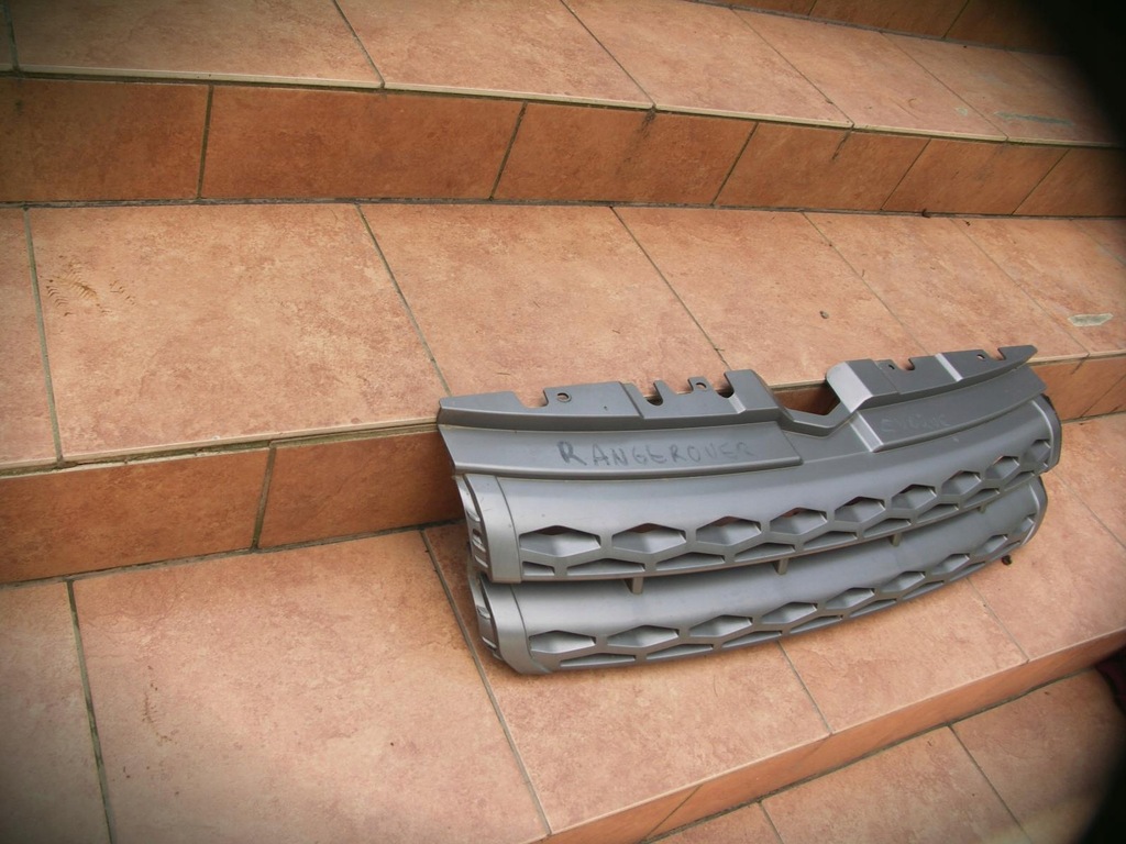 фото №2, Land rover evoque решётка радиатора решётка радиатора kielce-gliwice