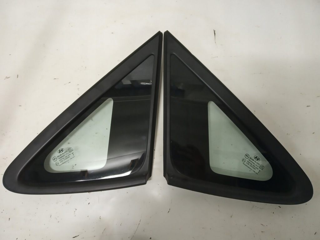 фото №1, Hyundai ix35 стекло кузовная боковая задняя правая 12