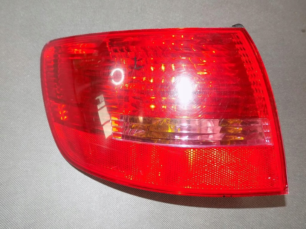 фото №1, Audi a6 c6 лампа ліва задня 89034302