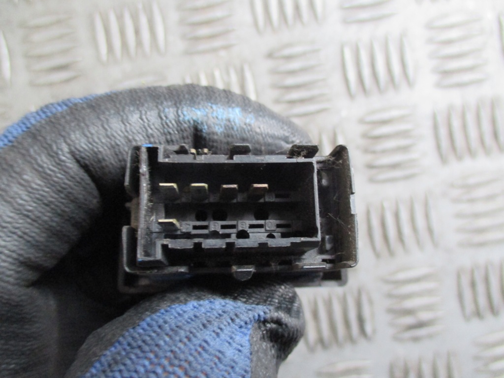 фото №4, Перемикач блокування міст renault magnum 01-04r