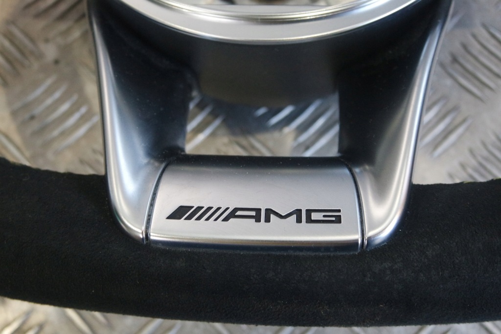 Повітропровід алькантара  mercedes gt amg w190 r145 в Україні