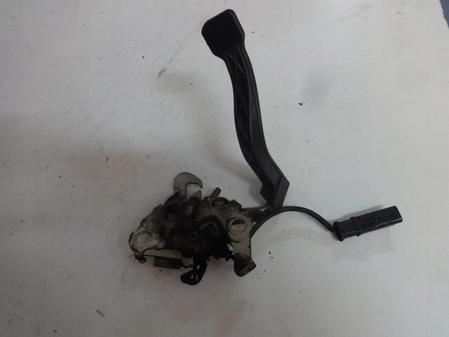 фото №1, Peugeot 3008 09r- замок капот