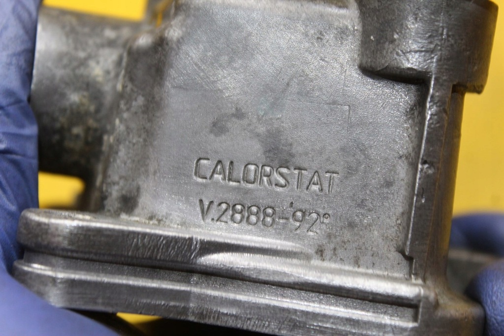 фото №6, Корпус термостата mercedes w210 2.7 cdi