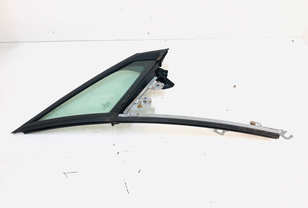 фото №1, Стекло треугольник правый перед peugeot 308 t7 cc cabrio