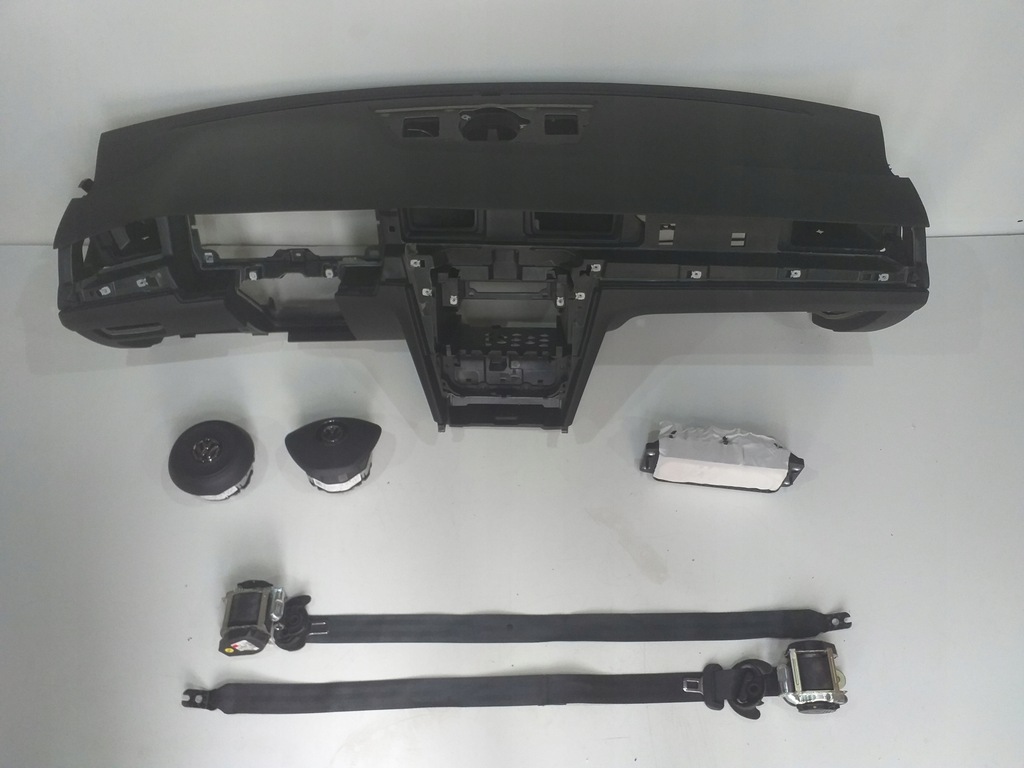 фото №1, Vw arteon приборная панель консоль подушка безопасности подушки безопасности ремни