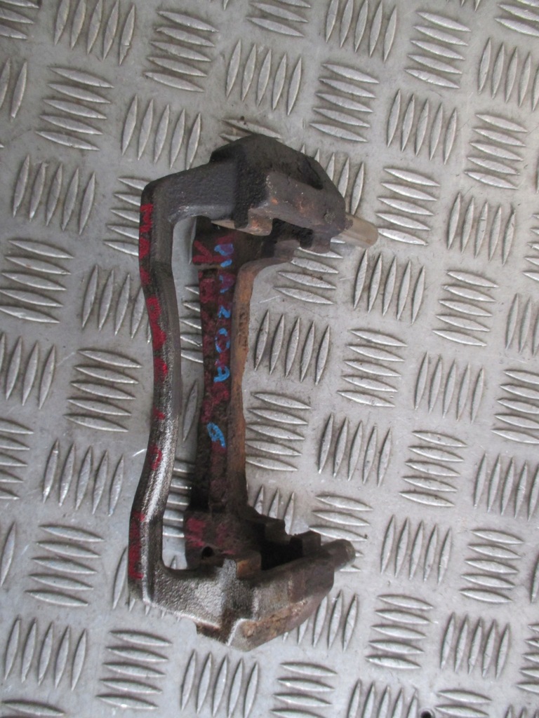 фото №7, Скоба перед mazda 6 02-05r 1.8b