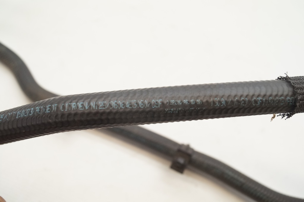 фото №3, Ds4 1.6 thp шланг трубка wąż пального