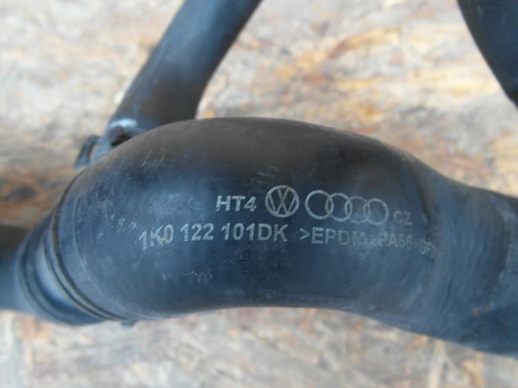 фото №4, Audi s3 8p golf vi r20 cupra r 2.0 tfsi bwj wąż шланг водяний радіатора