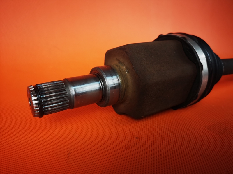 Volvo v40 d2 1.6 2013 приводной вал левая короткий комплектная Оригинал