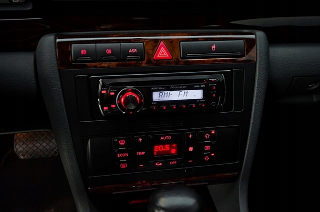 фото №2, Рамка радіо накладка na радіо audi a6 c5 b4