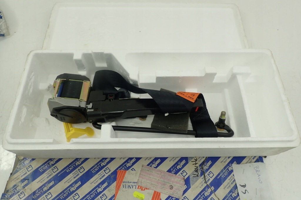 фото №1, Pas безопасности fiat bravo 95-98 новый oryg nm 718674812