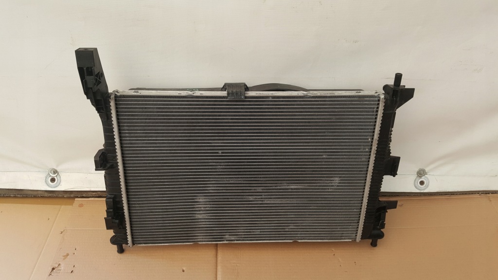 Купити Ford оригінальний номер cv618005vc радіатор, система охолодження двигуна