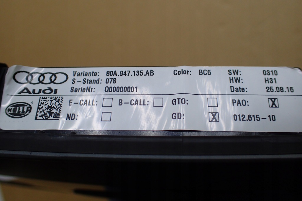 фото №8, ^^ audi q5 лампа стельовий 80a947135ab