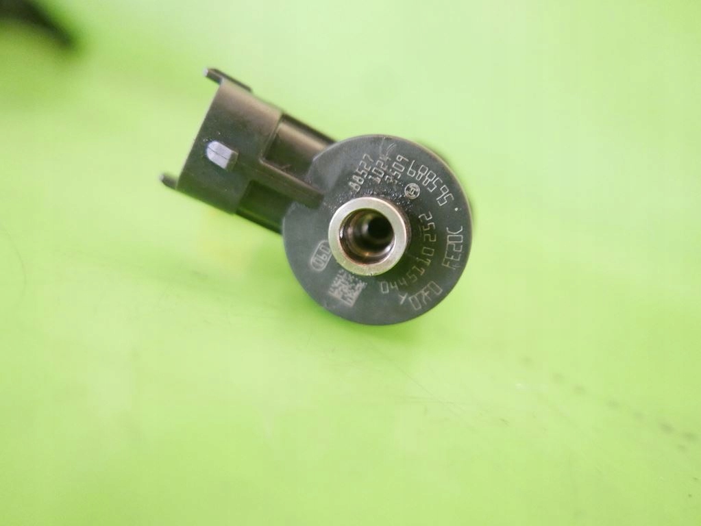 фото №10, Инжектор форсунка peugeot bipper i 1.4 hdi 8hs