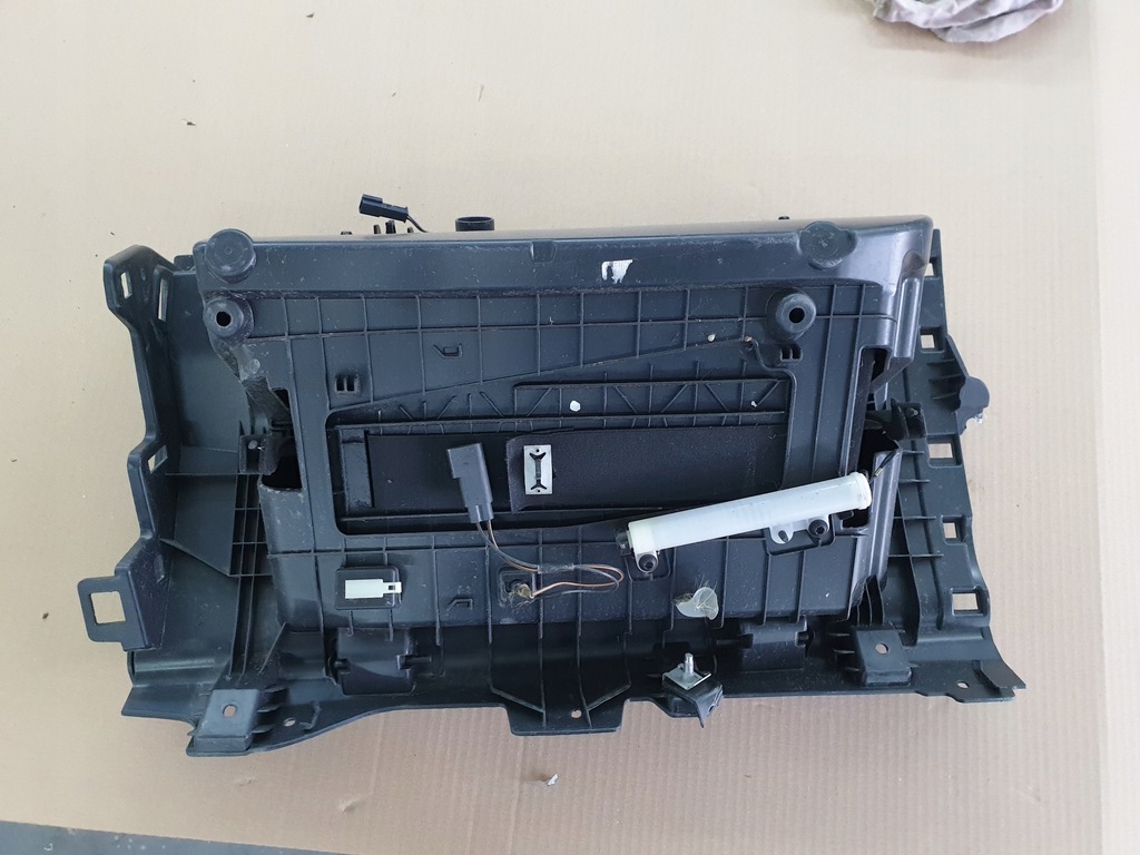 фото №2, Бардачок пассажира range velar