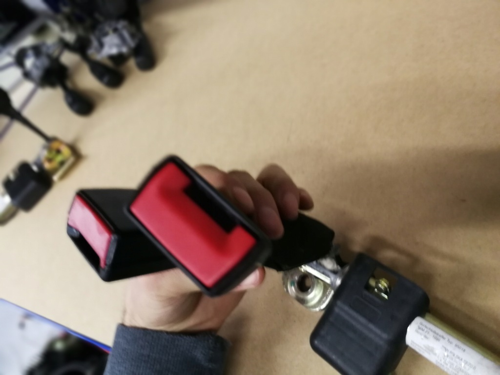 фото №5, Mercedes w203 заскочки поперечина патрон 2038602079