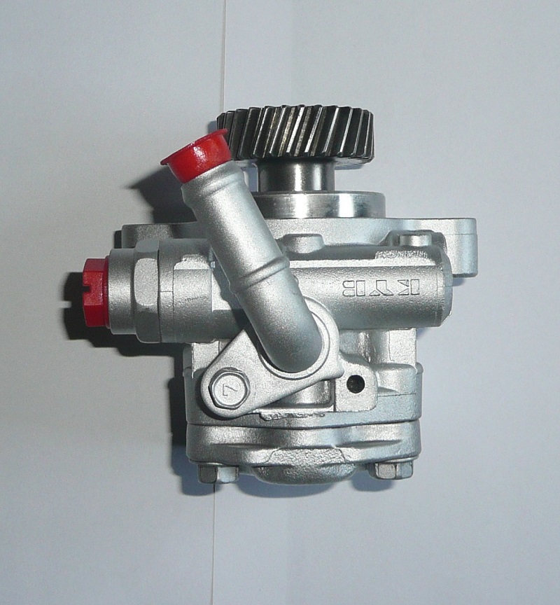 фото №1, Насос підсилювача opel monterey b, isuzu trooper iii 3.0d