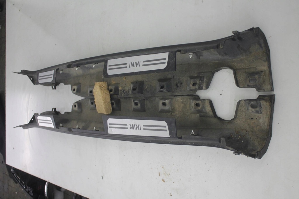 фото №2, Молдинг накладка поріг права mini countryman r60