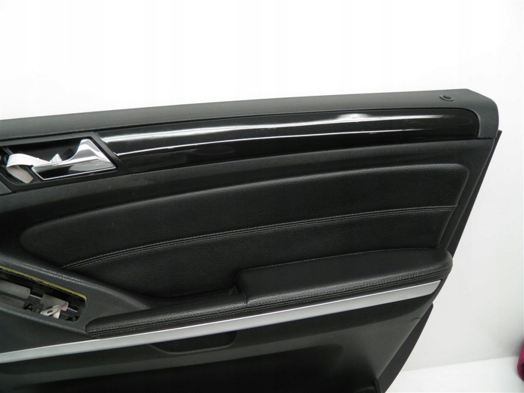 фото №3, Обшивка дверь правый перед mercedes gl x164 uk