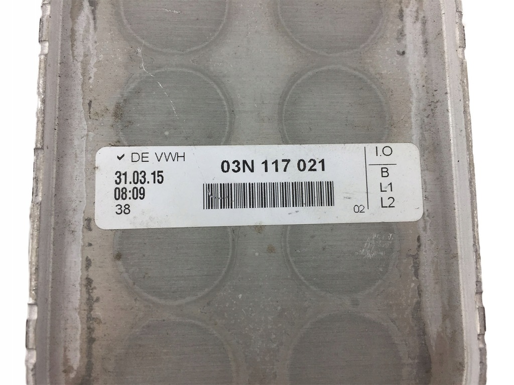 фото №8, Радиатор масла vw golf vii 03n117021