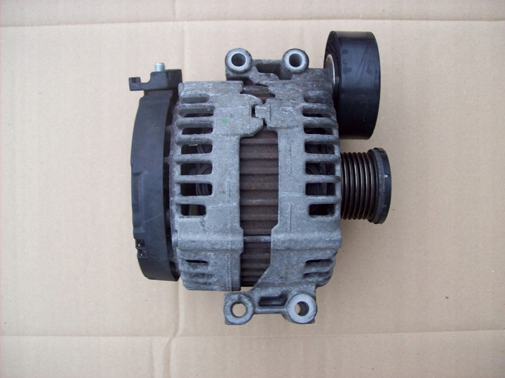 Купити Bmw e90 e87 генератор 7550469 n43