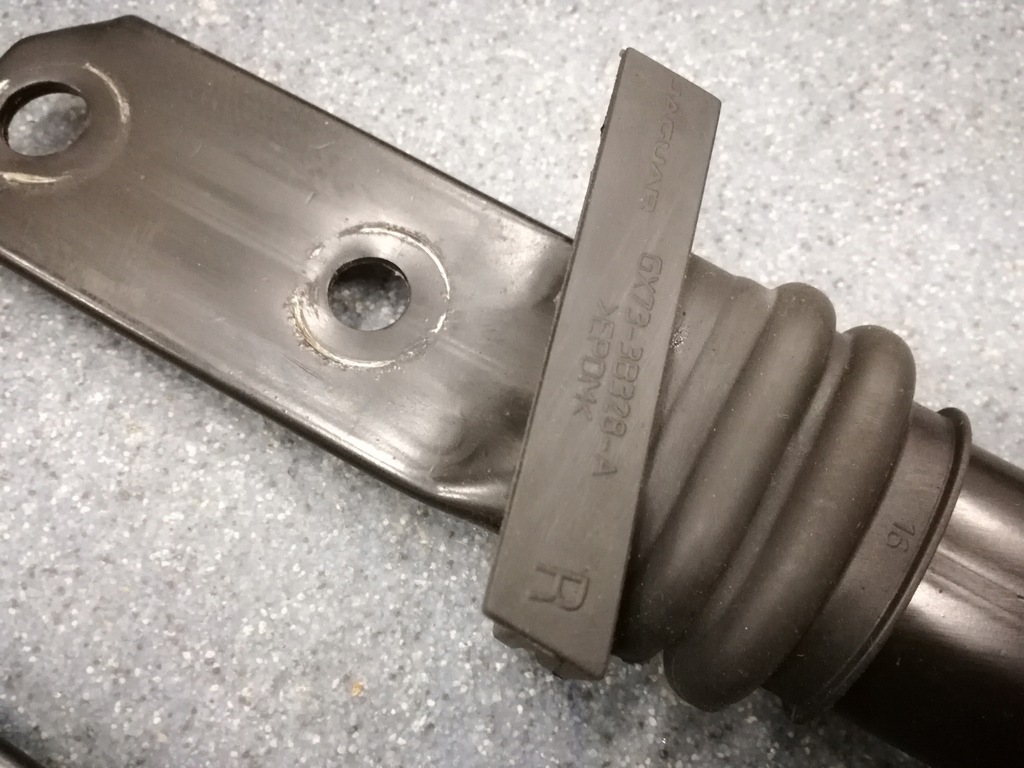 фото №3, Кронштейн кронштейн розпірка l jaguar xf x260 15-