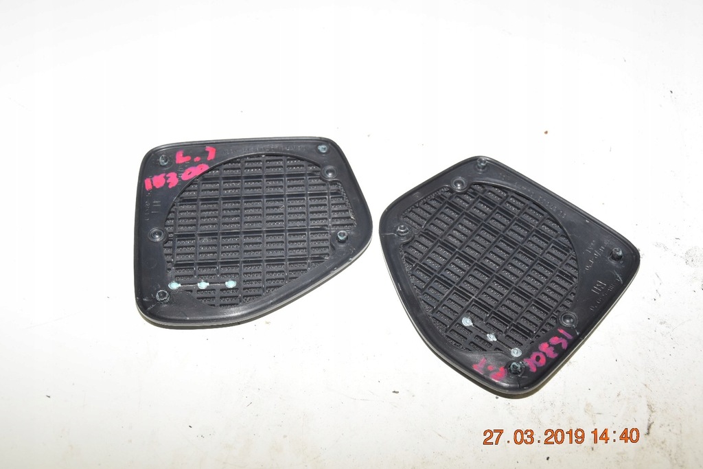 фото №4, Lexus is300 is200 kombi накладки динамиков 2szt защита динамика
