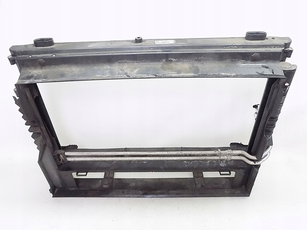 фото №1, Рамка корпус радиатор - bmw 5 e60 e61 2.0d 177km