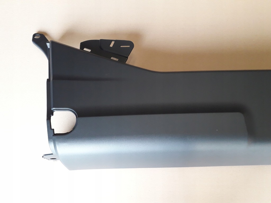 фото №2, Scania r s обшивка середина бампера новий