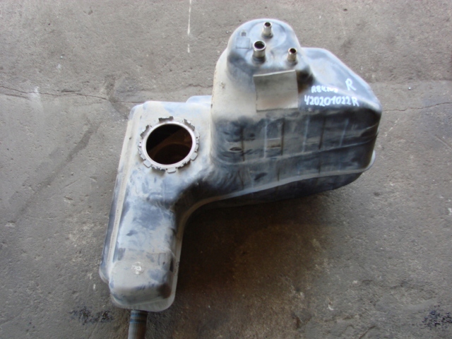фото №1, Audi r8 2008r 4.2 v8 бак пального 420201022