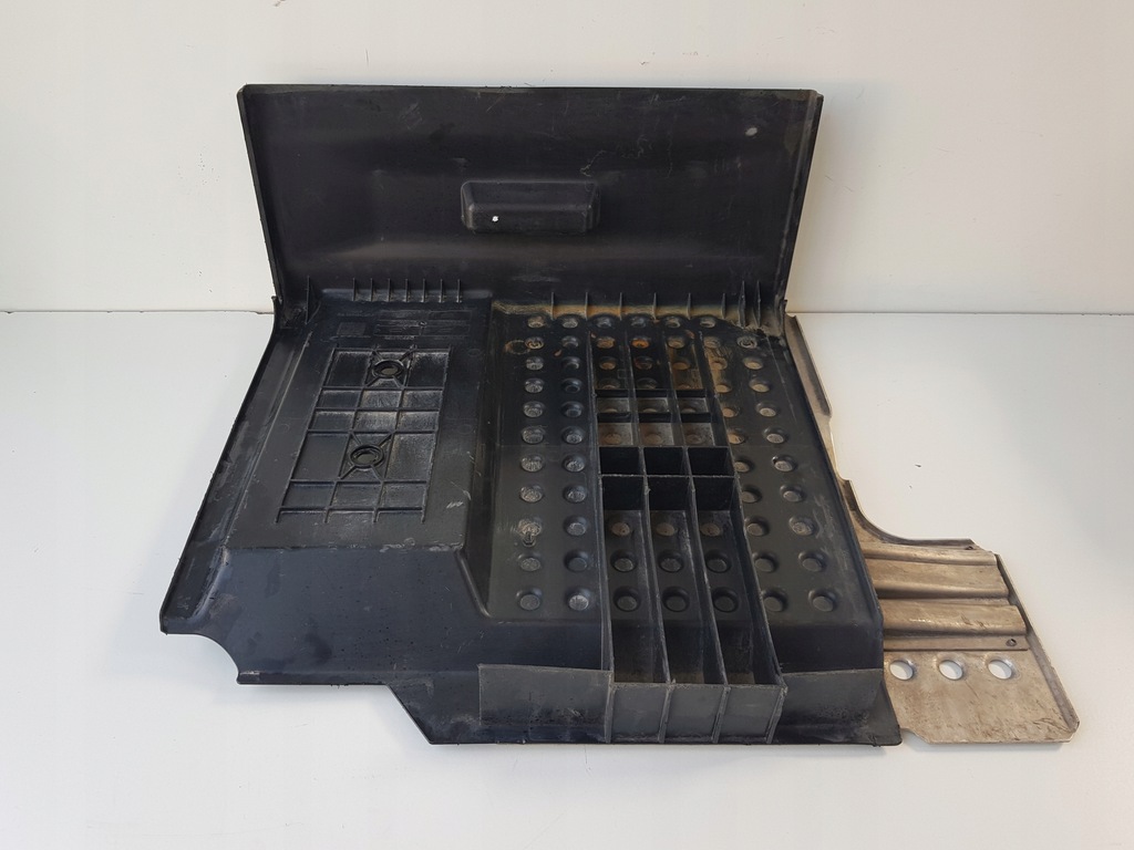 фото №10, Nowa оригинальная лист помост аккумуляторов volvo fh 4 fh 5 fm 100zł